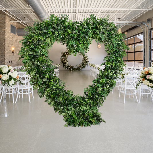 Foliage Freestanding Heart With Stand