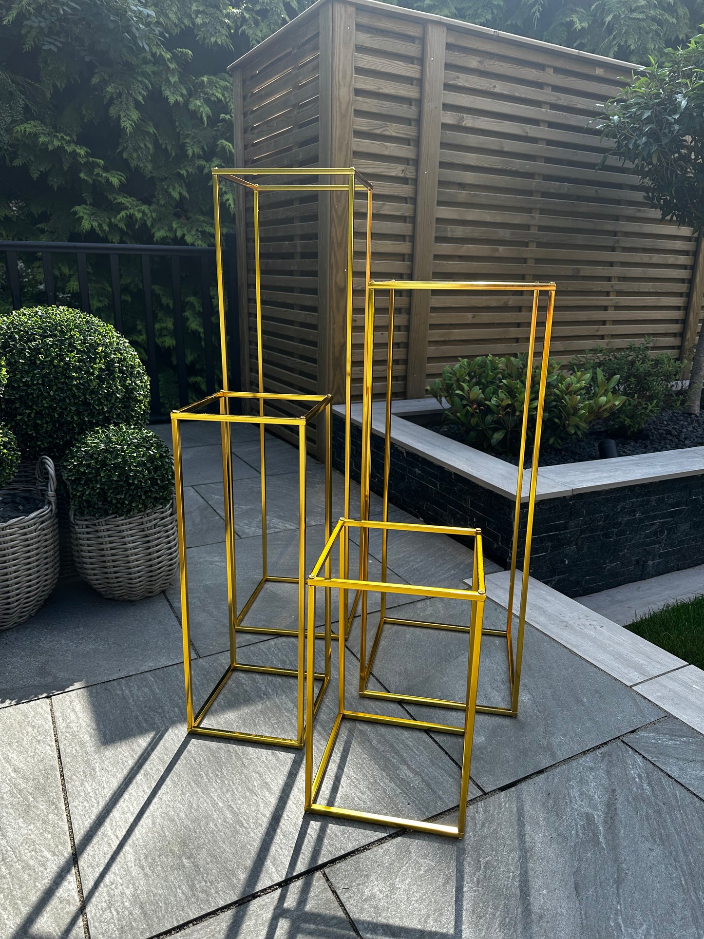 Set Of 4 Shiny Gold Plinths