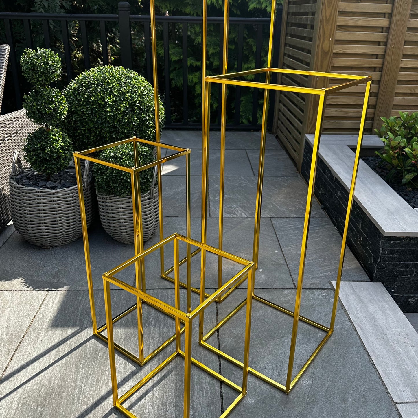Set Of 4 Shiny Gold Plinths