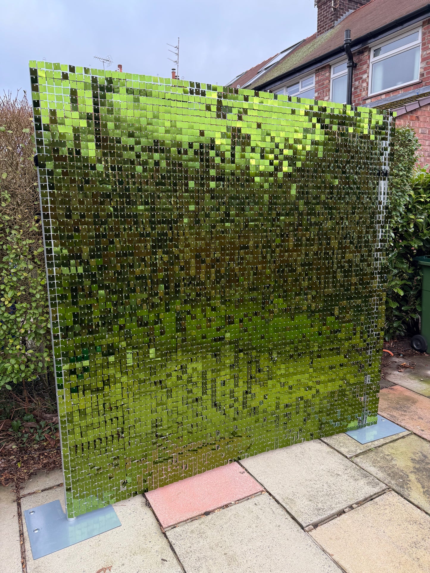 Spring Lime Shiny Sequin Wall - 49 Panels