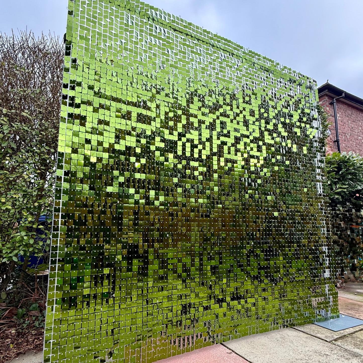 Spring Lime Shiny Sequin Wall - 49 Panels
